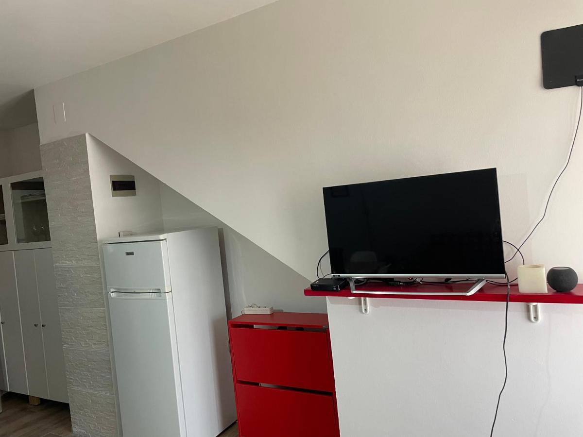 Lake Apartment Ischia Red تينّا المظهر الخارجي الصورة
