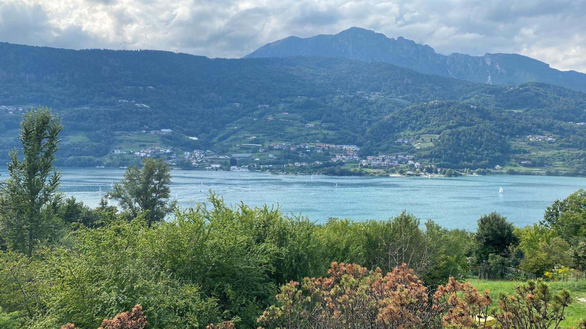 Lake Apartment Ischia Red تينّا المظهر الخارجي الصورة